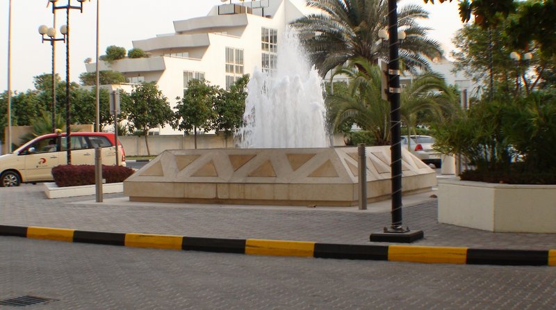 Movenpick Grand Al Bustan Hotel Photo