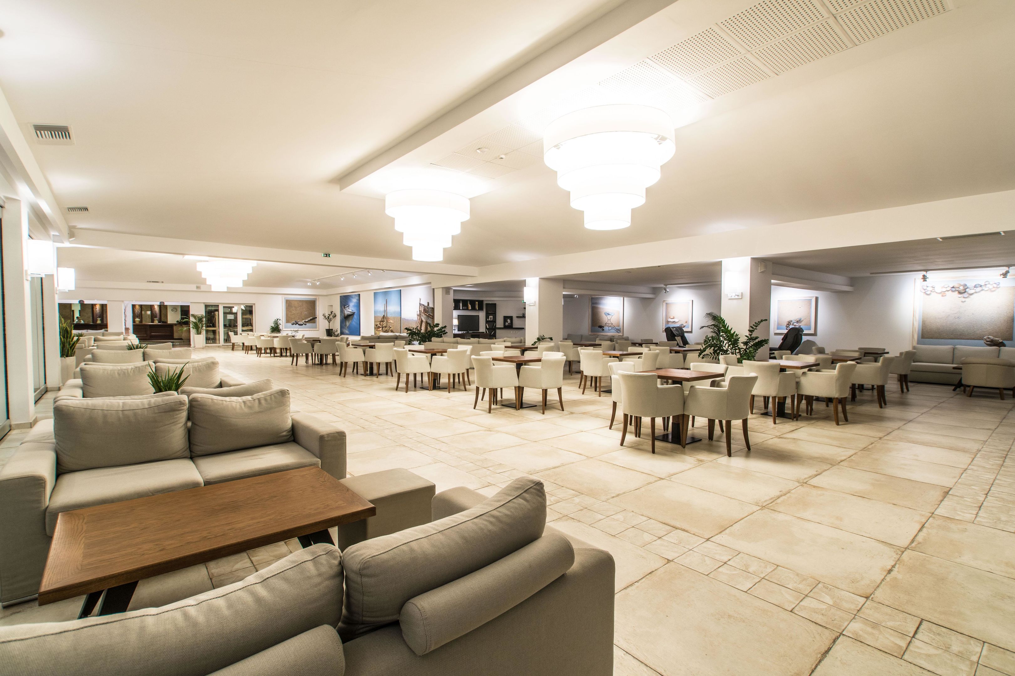 Alexandros Palace Hotel & Suites