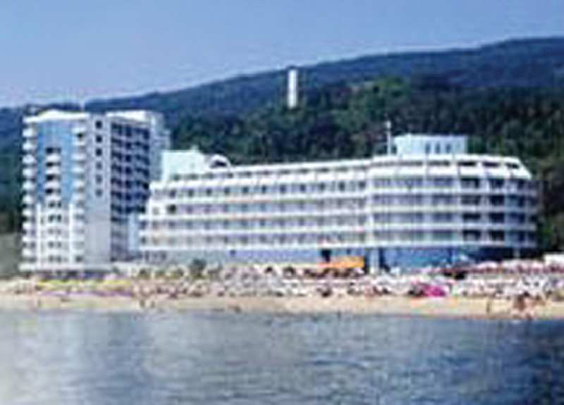 Berlin Golden Beach Hotel