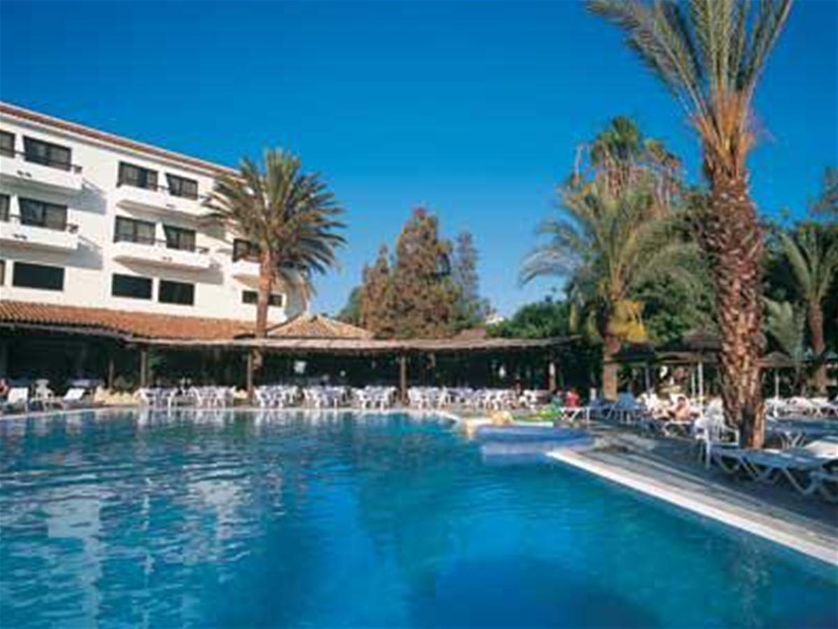 Paphos Gardens Holiday Resort – Apartments