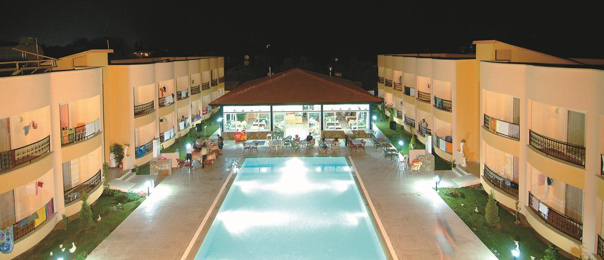 Sayanora Hotel