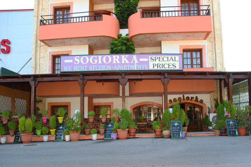 Sogiorka Apartments