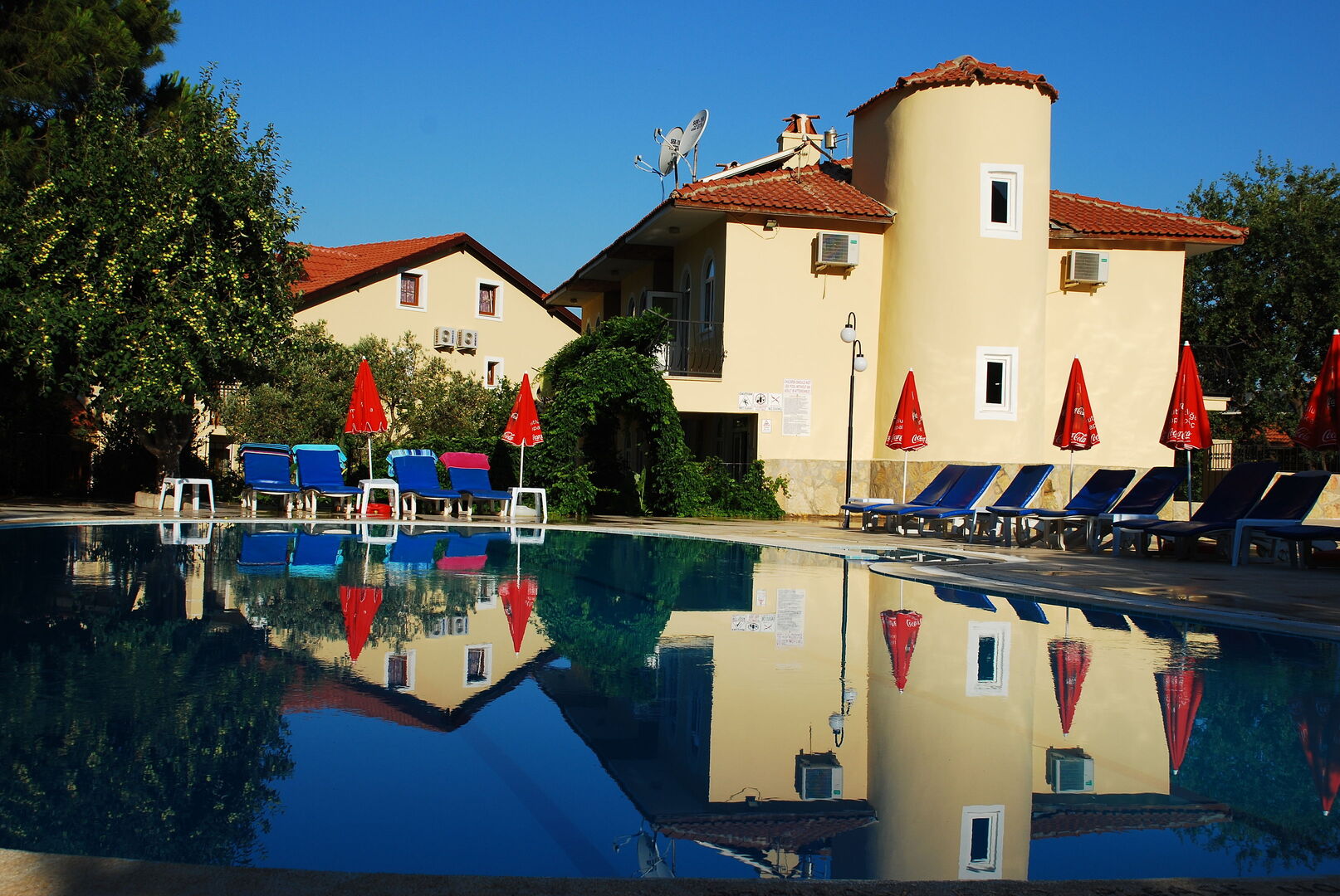 Gökcen Hotel & Apartments