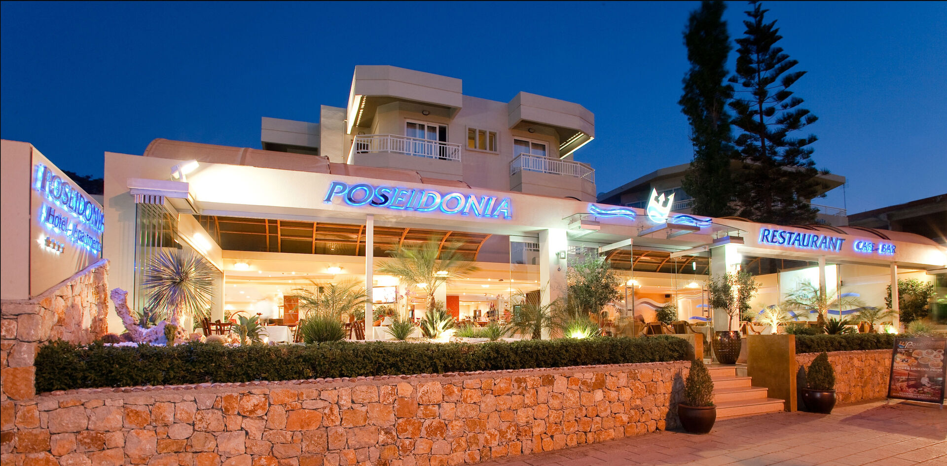 Poseidonia Hotel Apartments