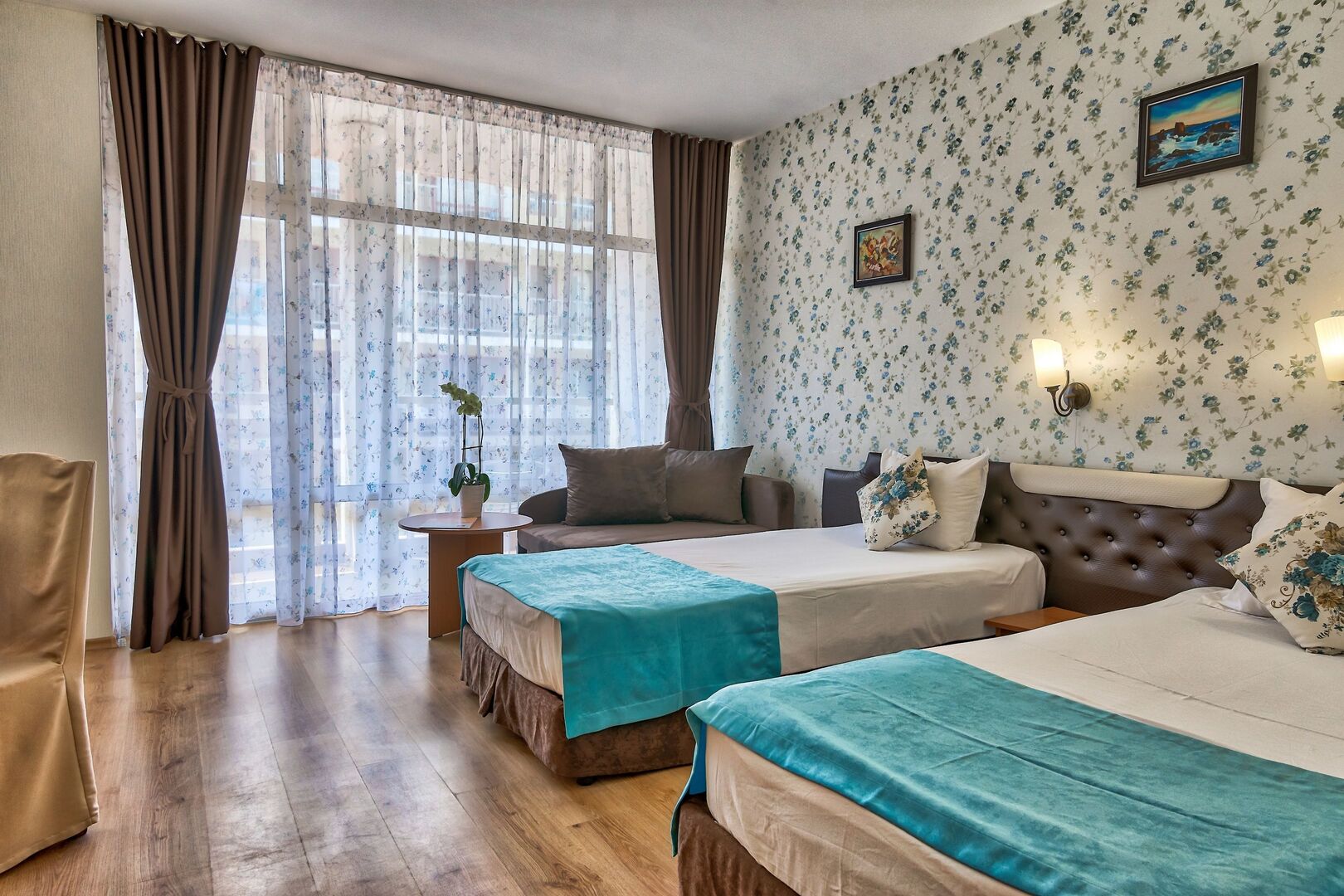 Hotel Kavkaz