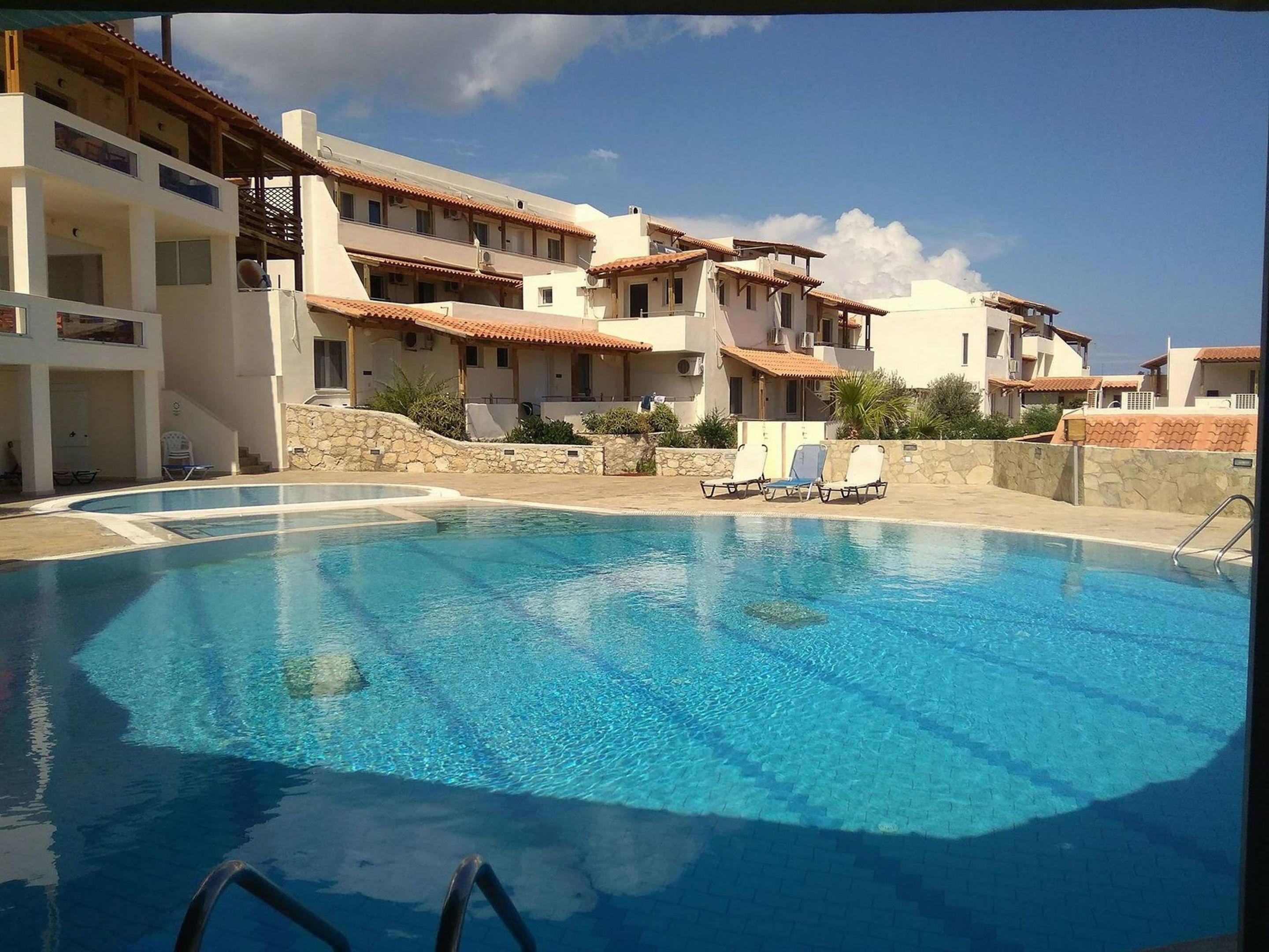 Creta Suites