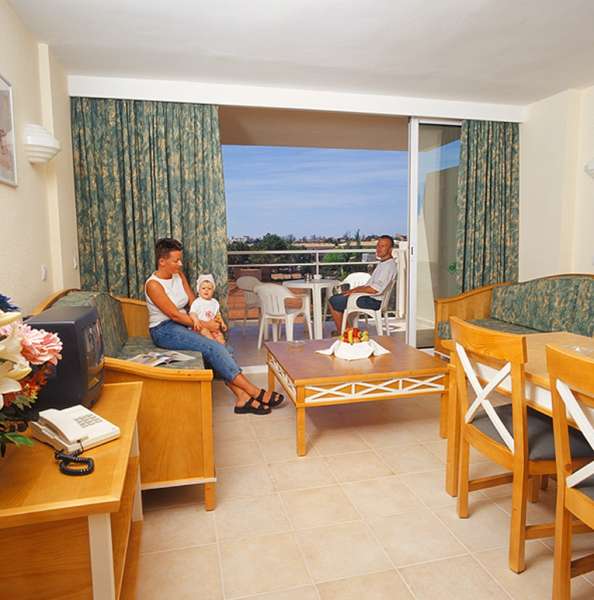 Protur Floriana Resort Aparthotel