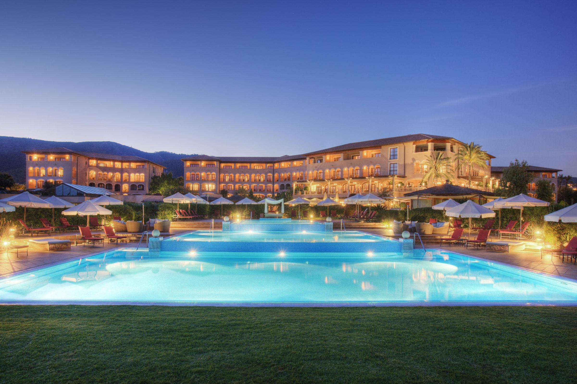 The St. Regis Mardavall Mallorca Resort