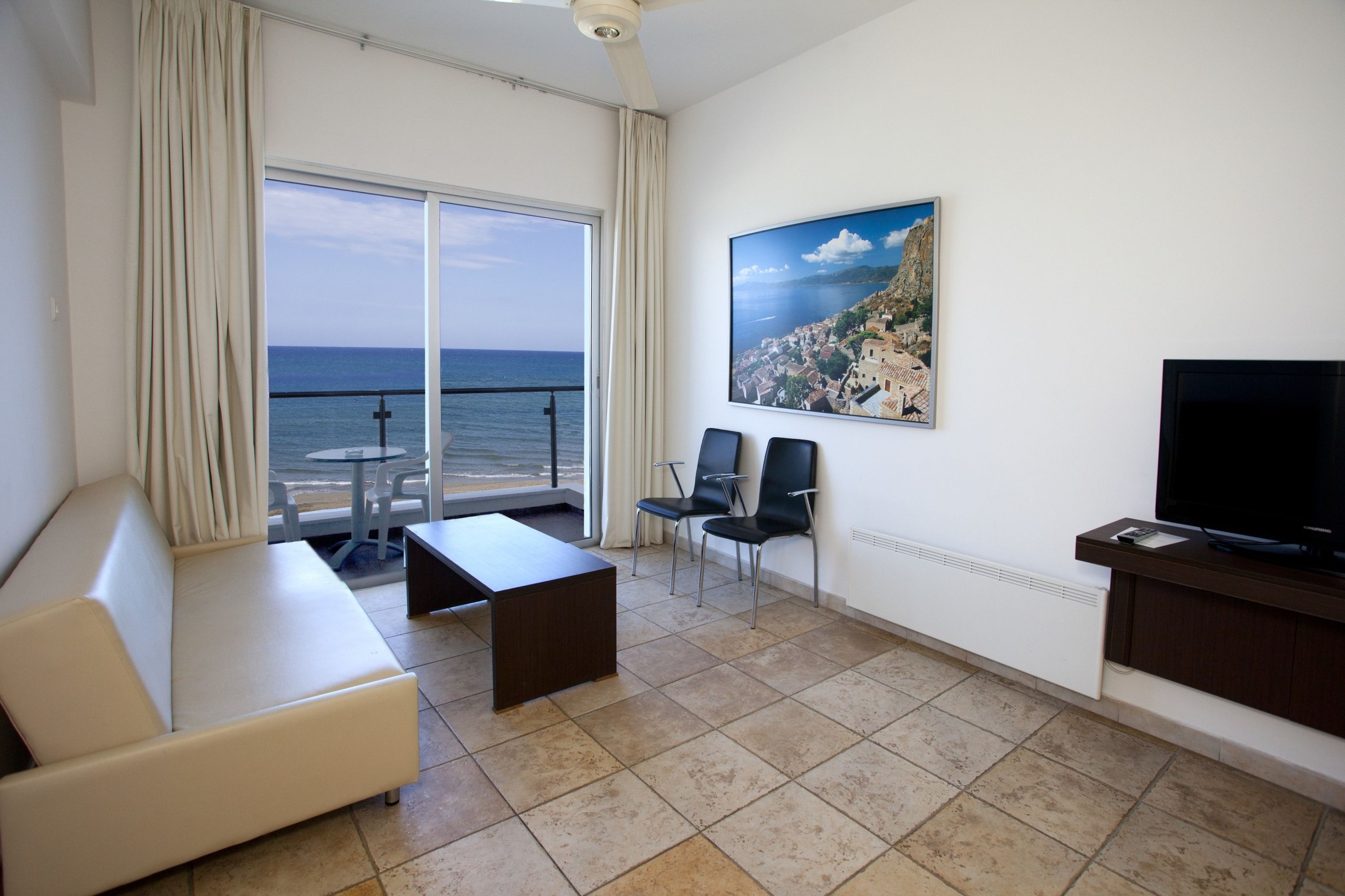 Costantiana Beach Apartments