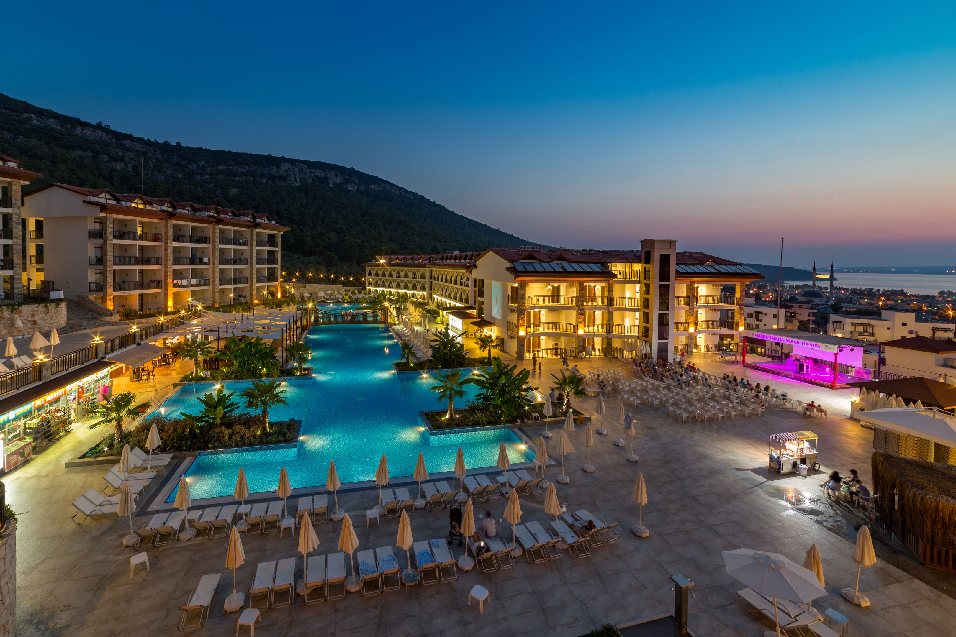 Ramada Resort Akbuk