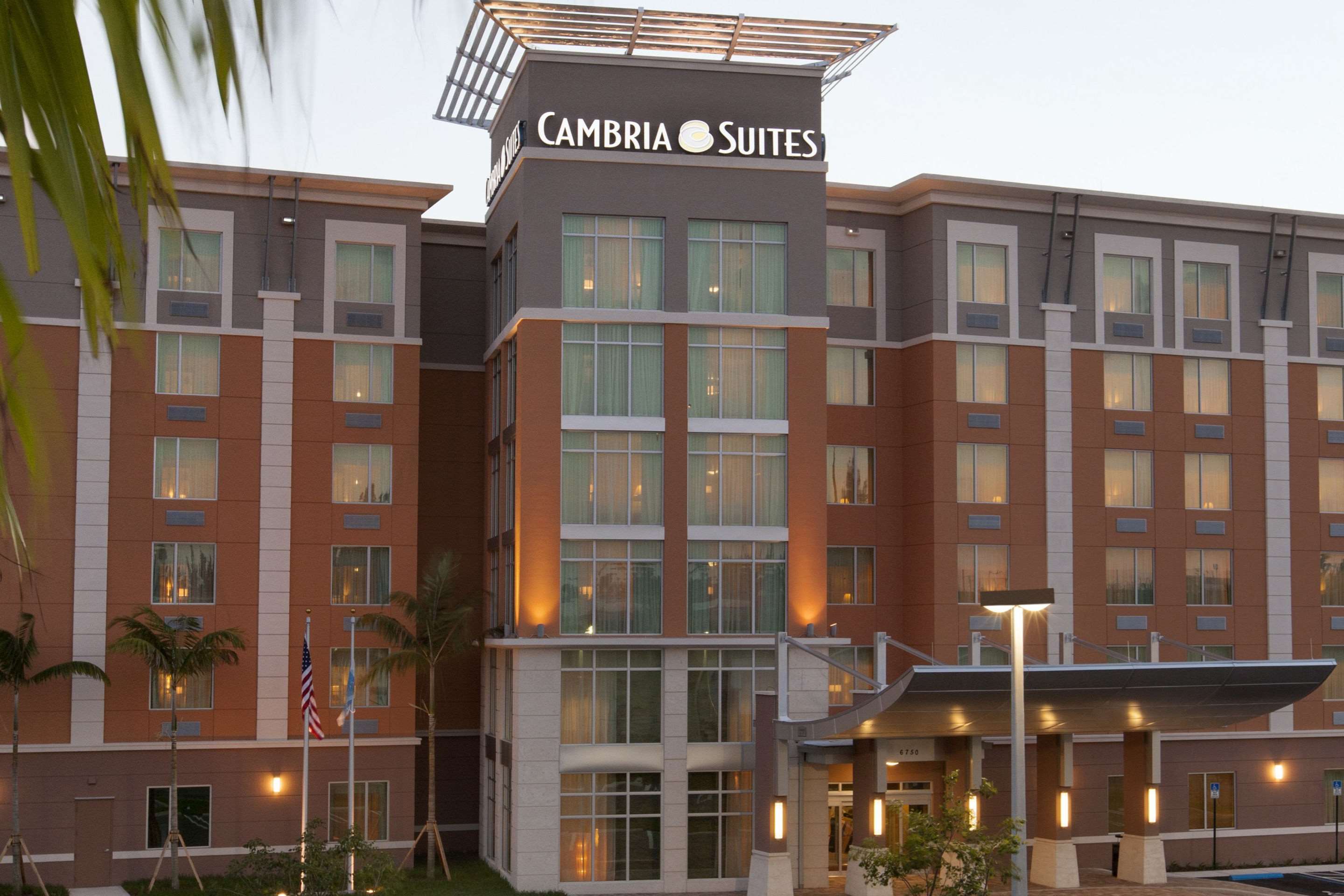 Cambria Suites Miami Airport Blue Lagoon