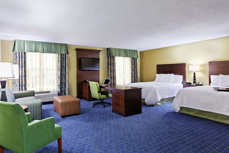 Hampton Inn & Suites Orlando Airport @ Gateway Village