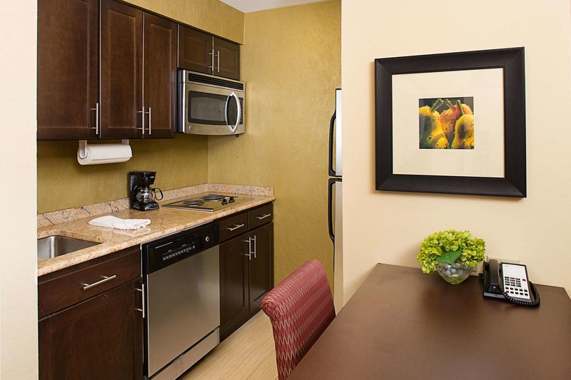 Homewood Suites by Hilton Carle Place - Garden City, NY