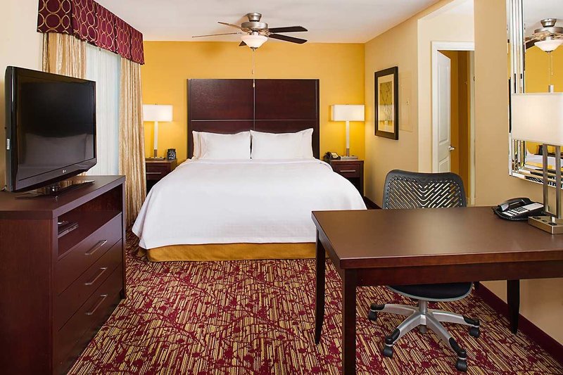 Homewood Suites by Hilton Carle Place - Garden City, NY