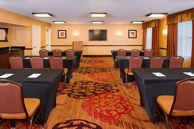 Homewood Suites by Hilton Carle Place - Garden City, NY