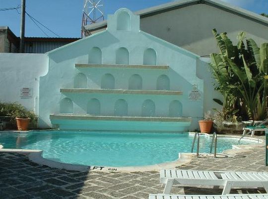 Island Inn Hotel