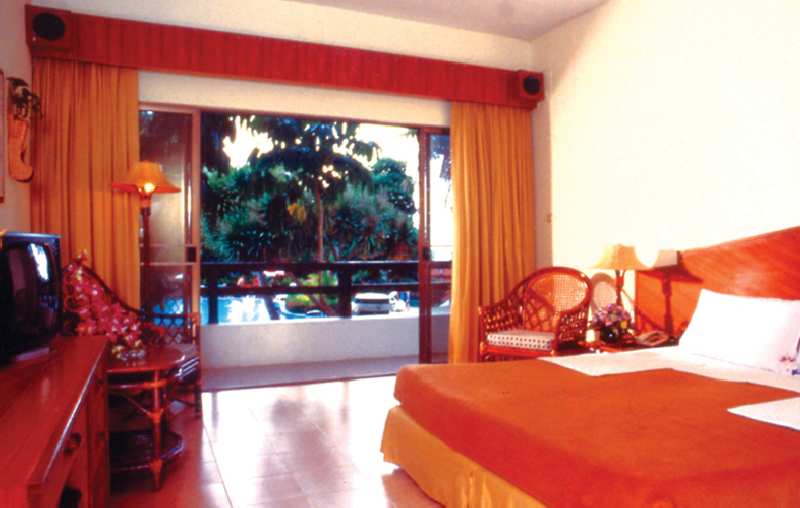 Patong Lodge Hotel