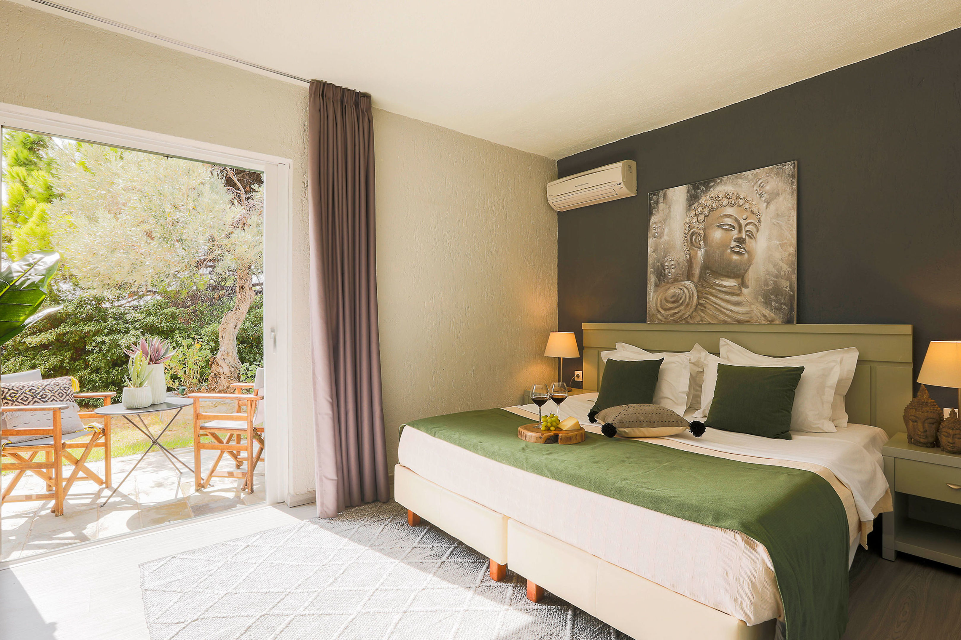 Vigles Rooms & Suites