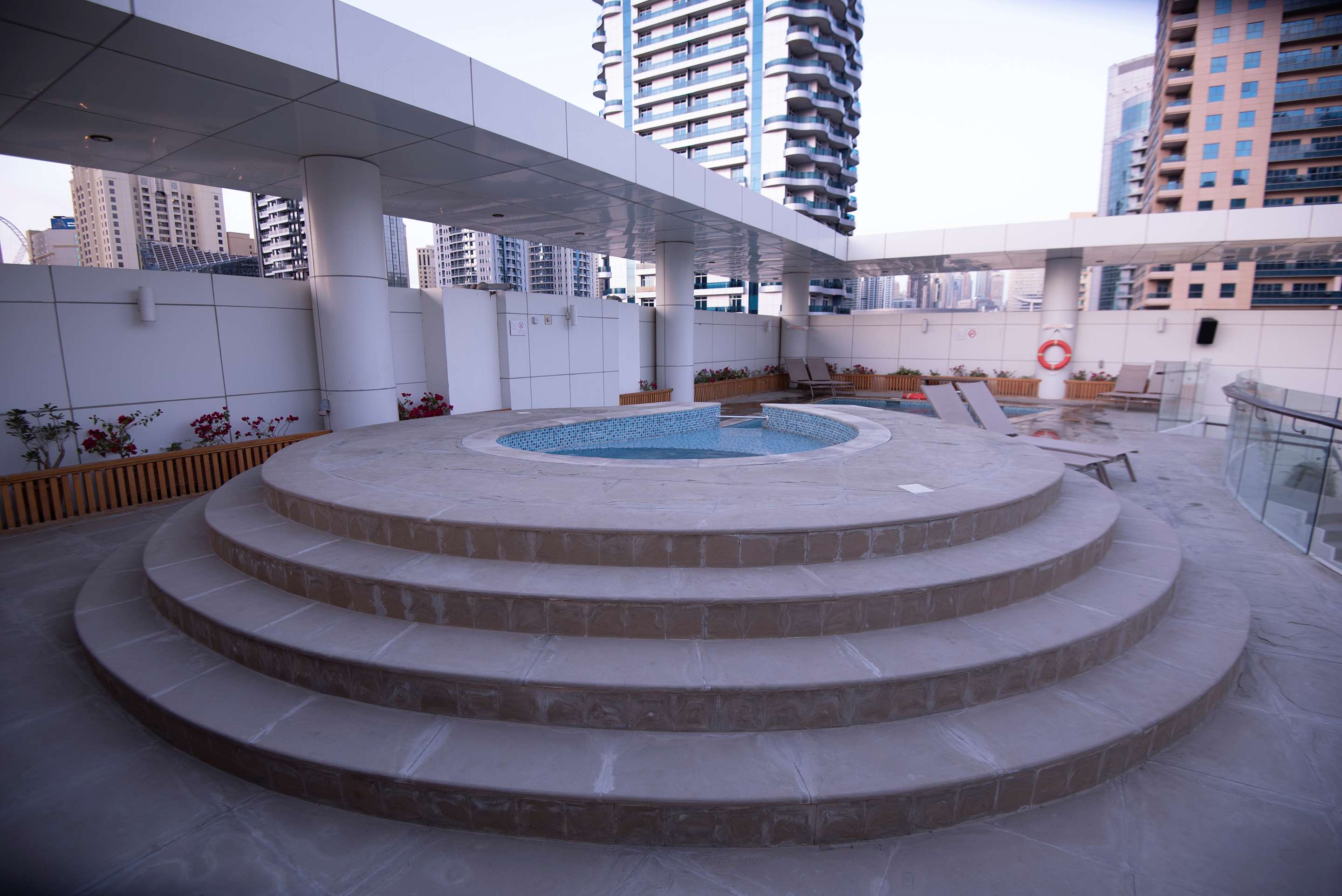 Jannah Place Dubai Marina Photo