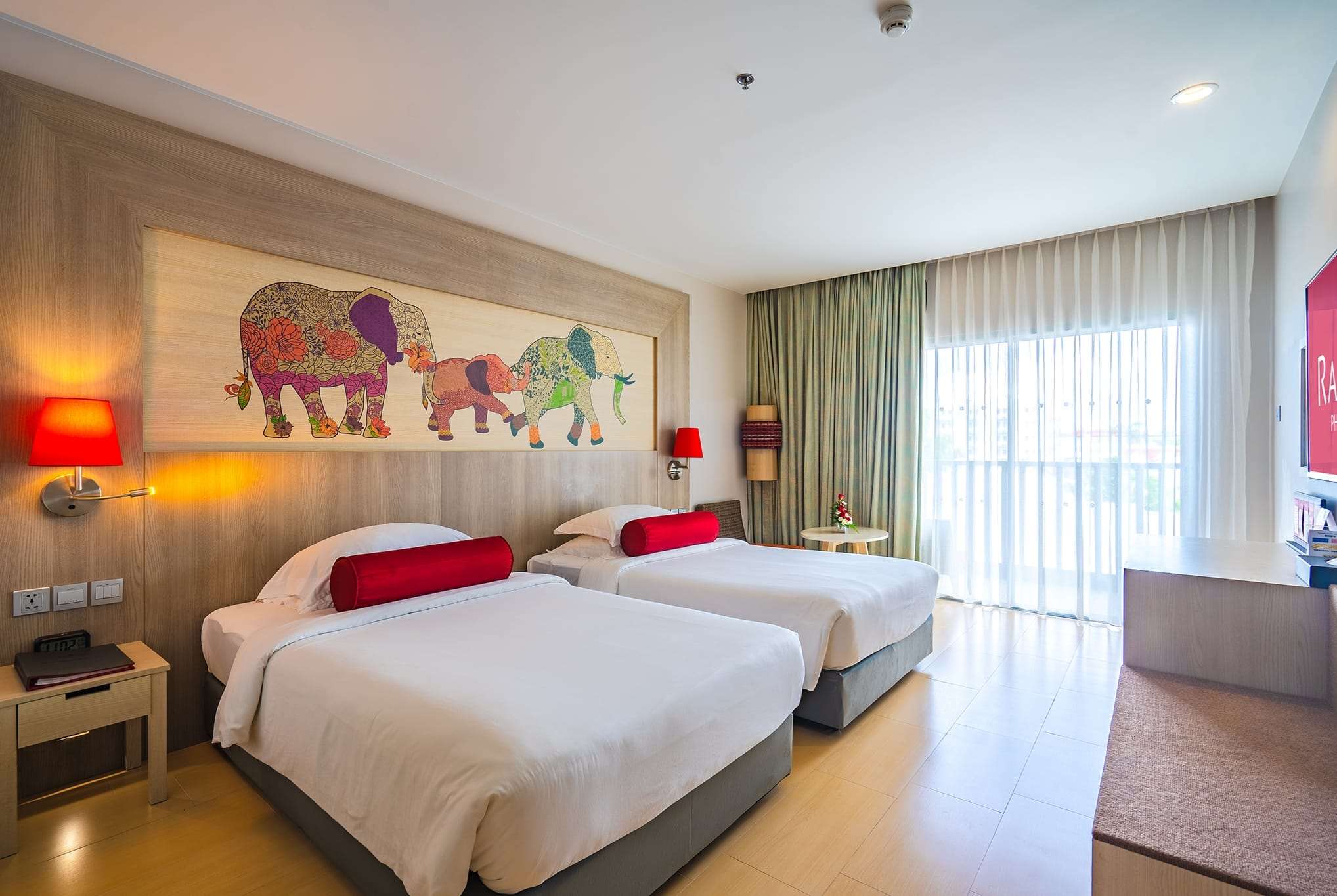 Ramada by Wyndham Phuket Deevana