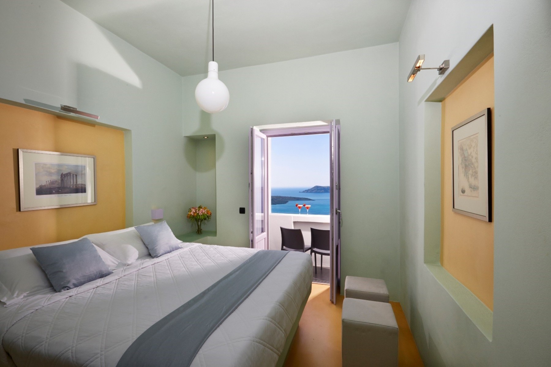 Santorini Royal Suites