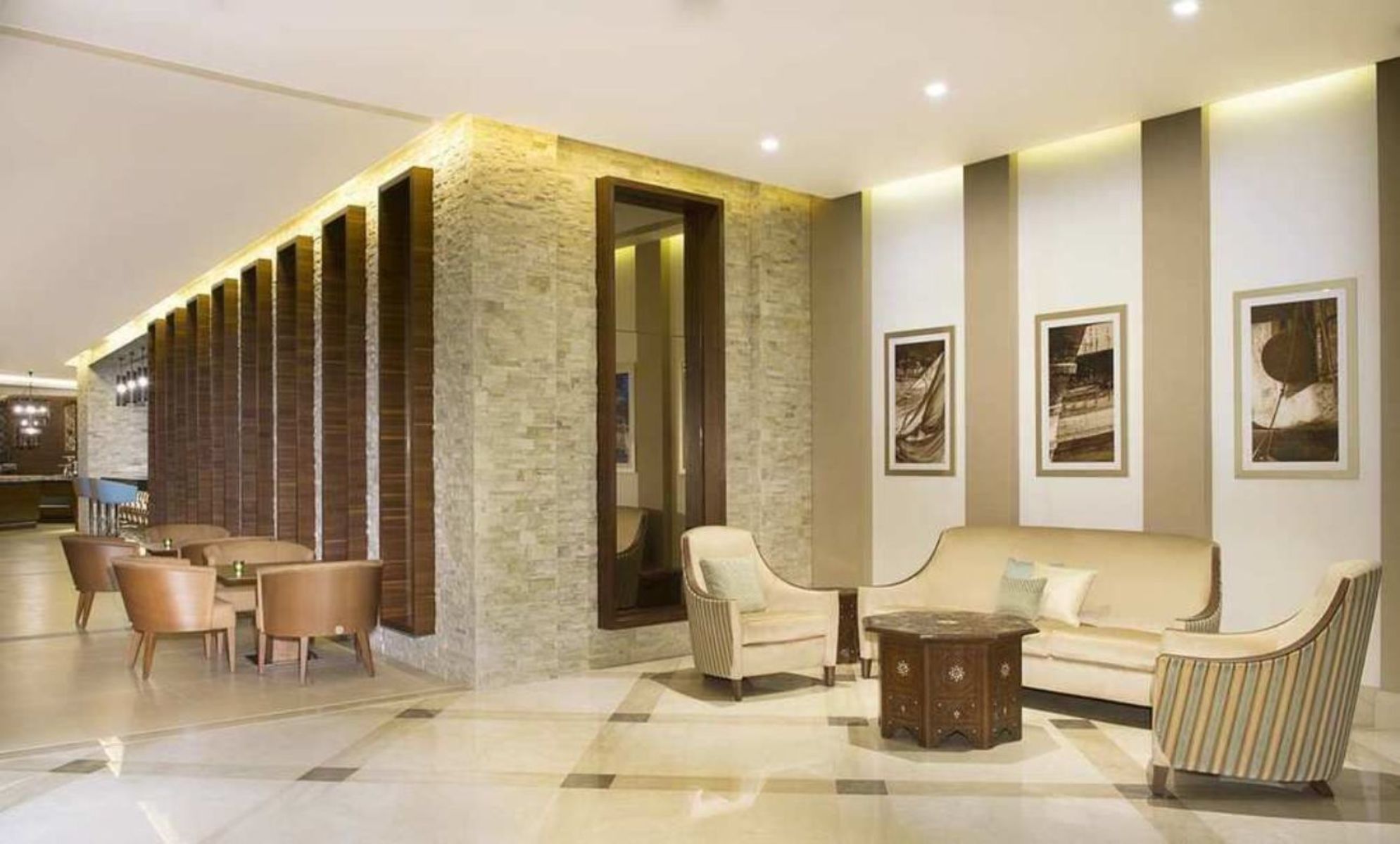 Hilton Garden Inn Dubai Al Mina Photo