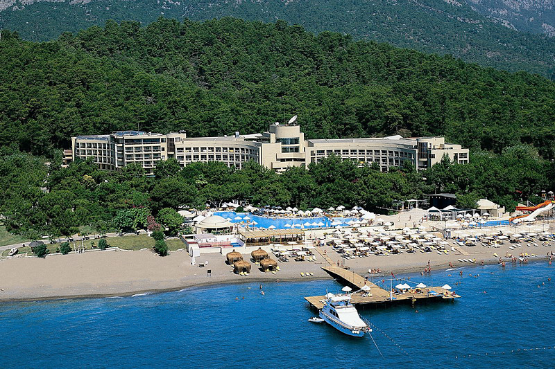 Perre La Mer Hotel Resort & Spa