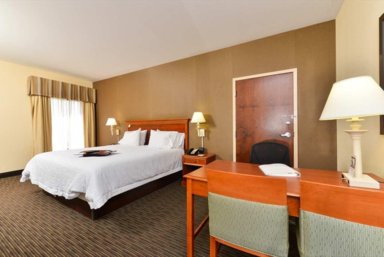 Hampton Inn Linden