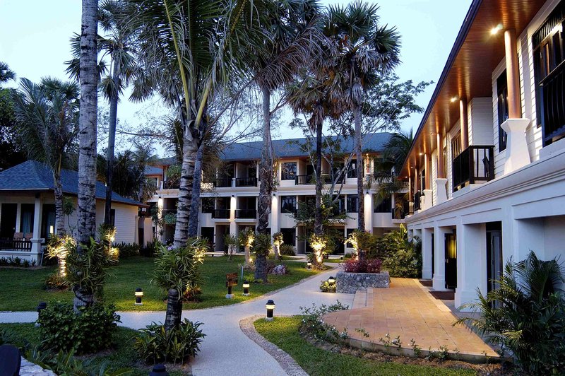 La Flora Resort & Spa