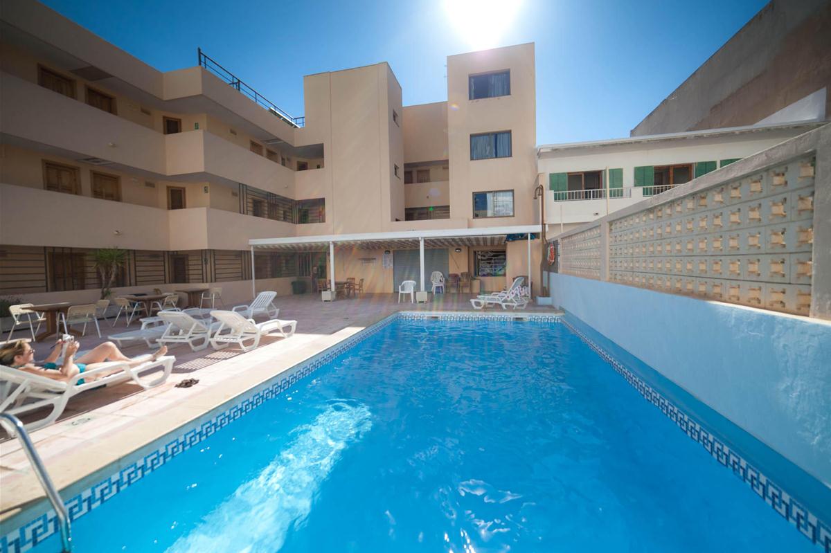 Ibiza Rocks Budget Apartments