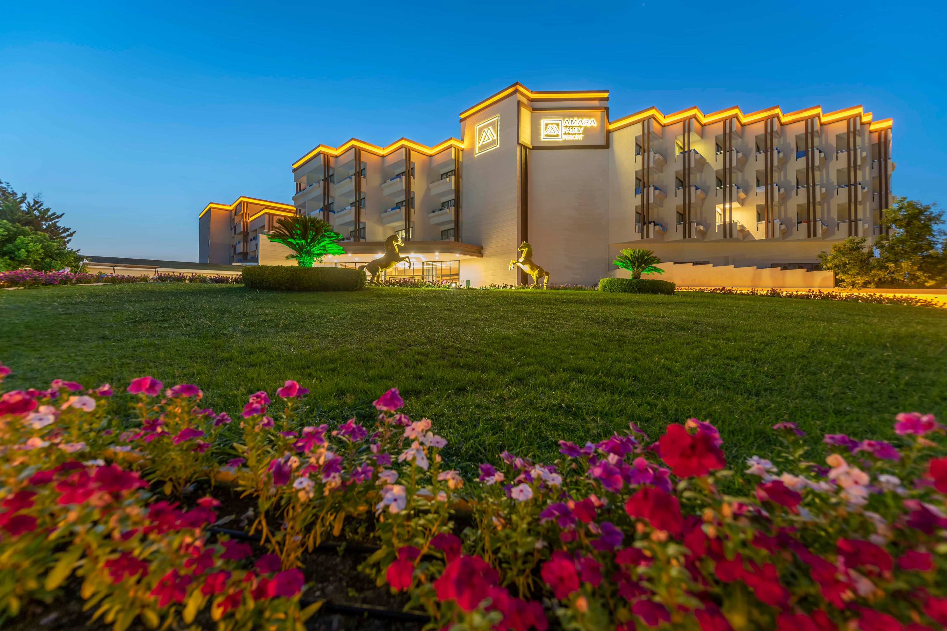 Maritim Hotel Saray Regency