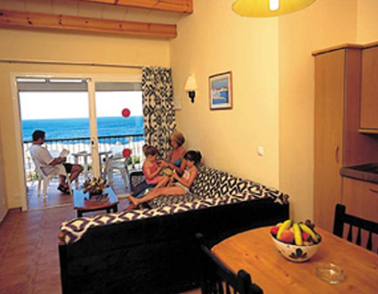 HYB Sea Club Menorca Aparthotel