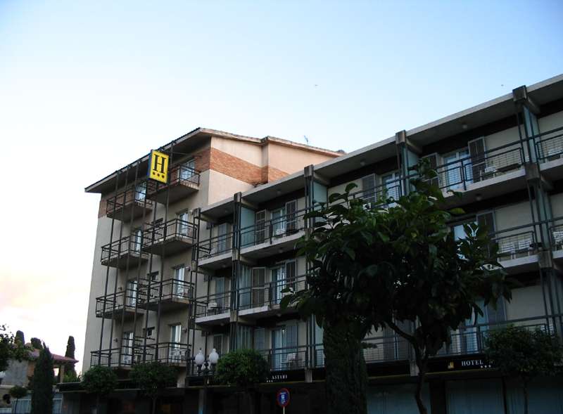 Hotel Astari