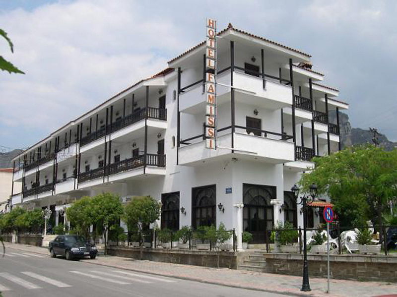 Hotel Famissi