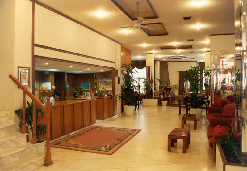 Hotel Famissi