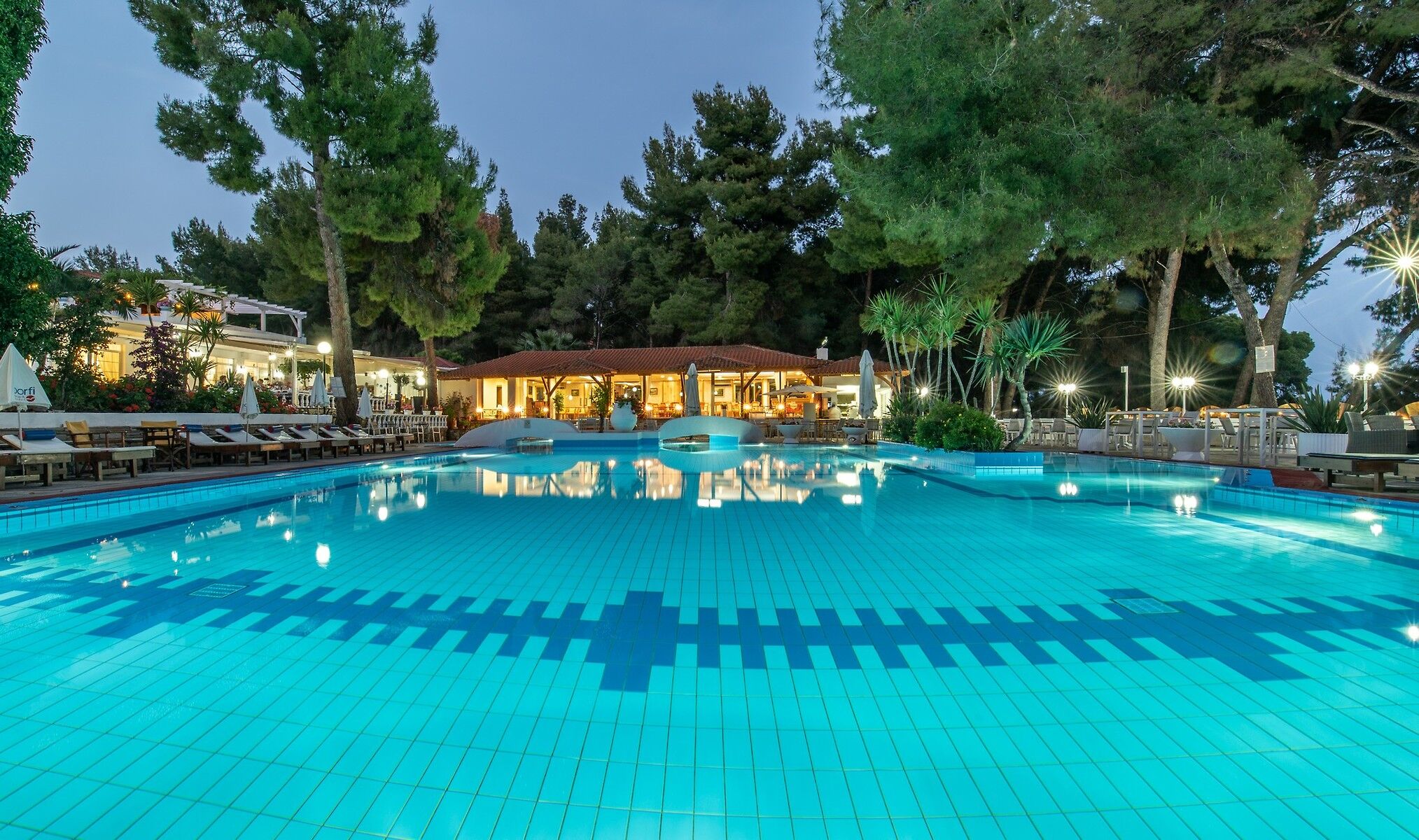 Porfi Beach Hotel