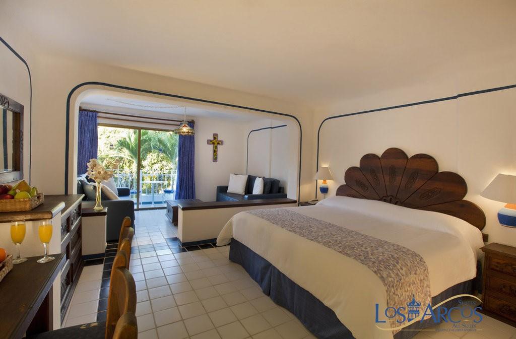 Los Arcos Suites