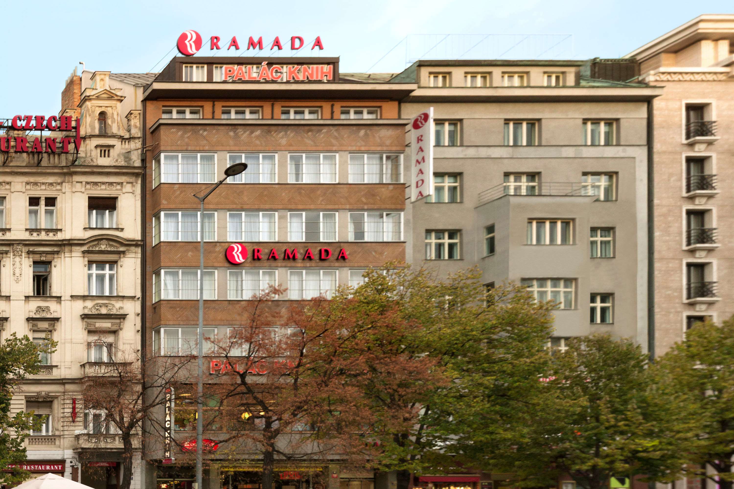 Ramada By Wyndham Prague City Centre Photo