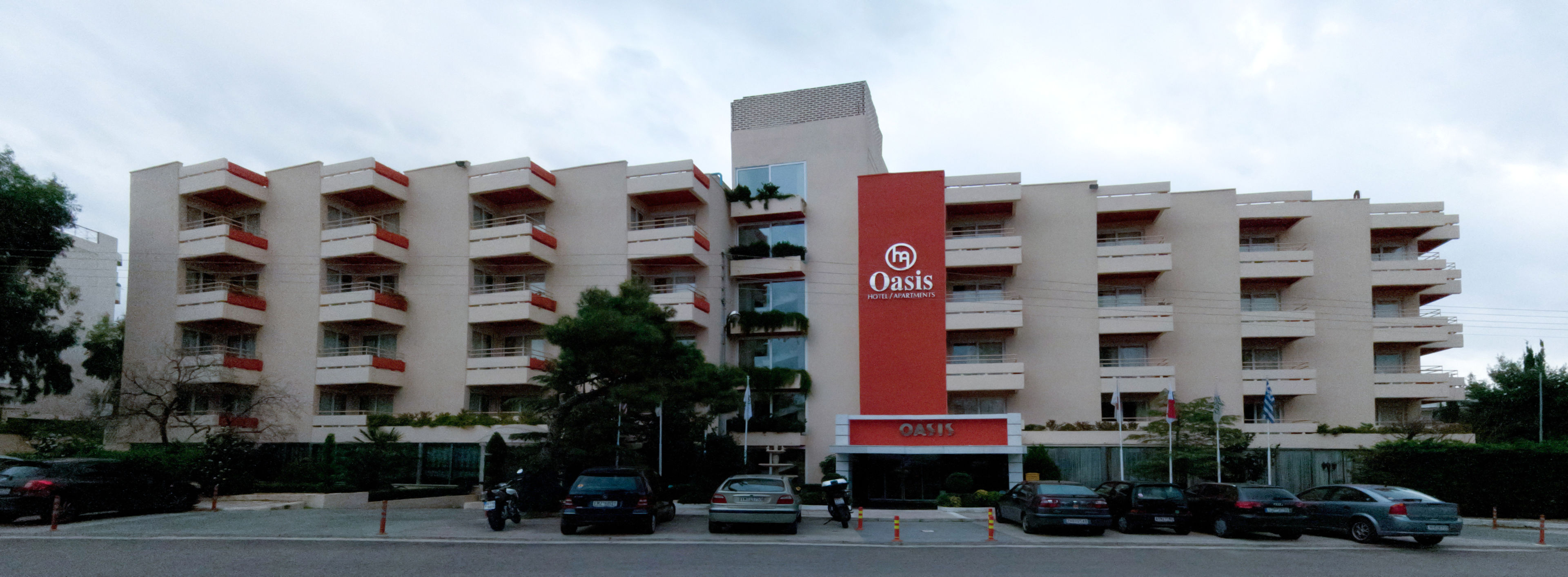 Oasis Hotel - Apartments