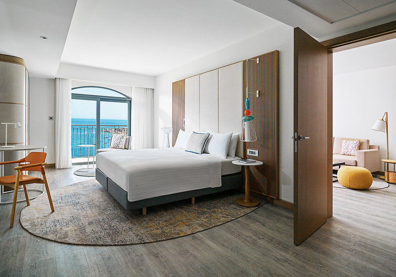 Le Meridien St. Julians Hotel & Spa
