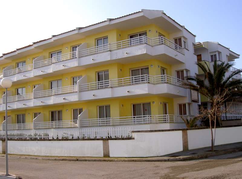 Baulo Mar Apartments