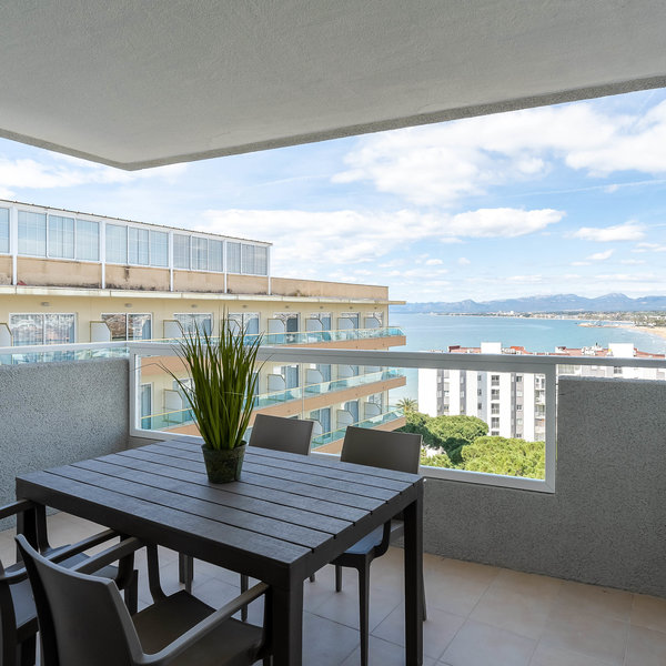 Almonsa Playa Aparthotel