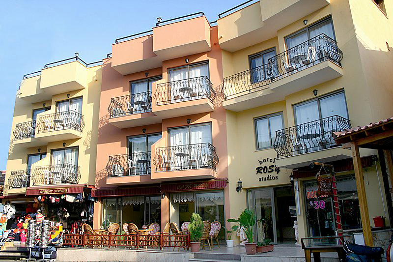 Hotel Rosy Suites