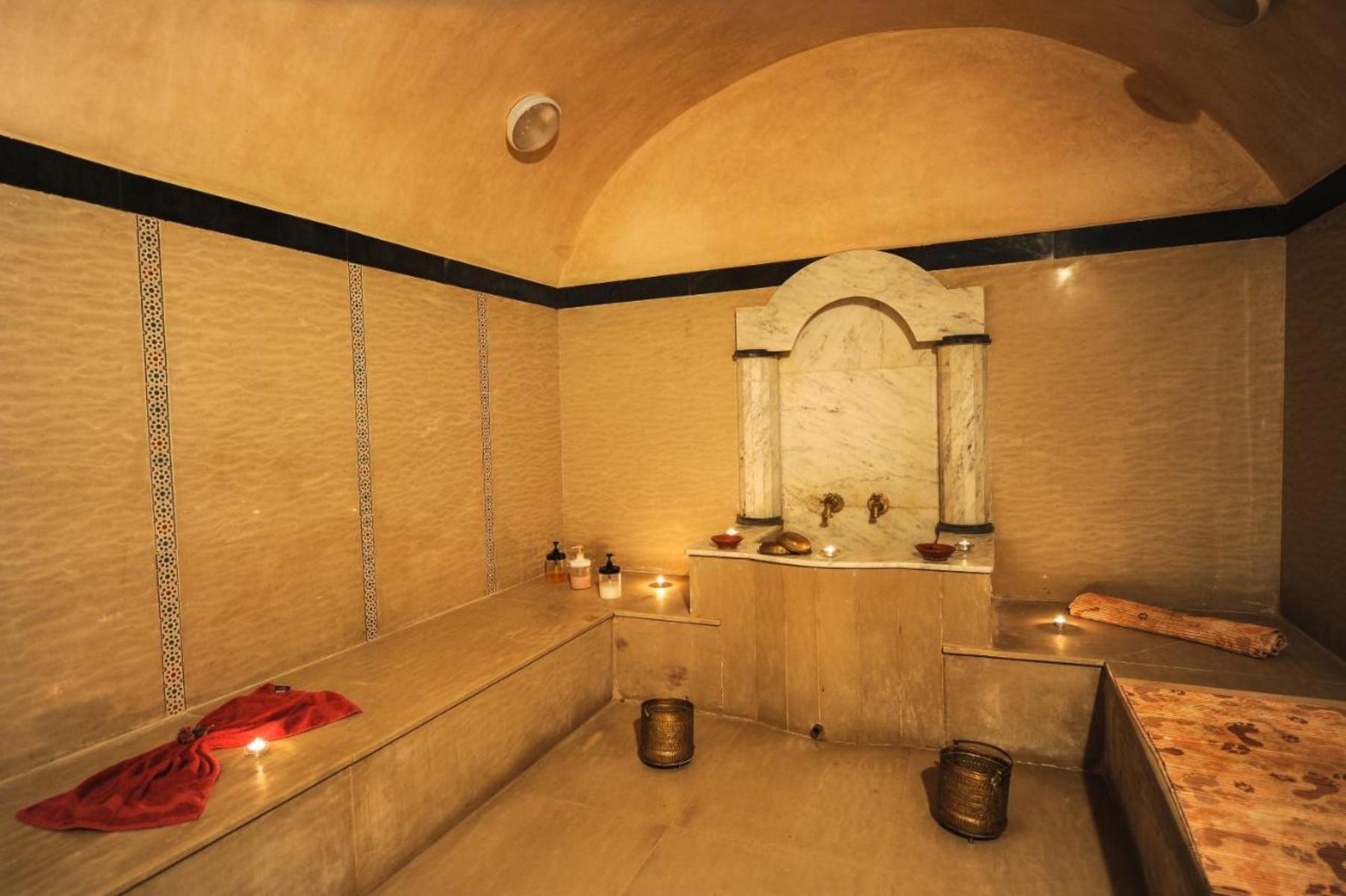 Riad Ennakhil & SPA