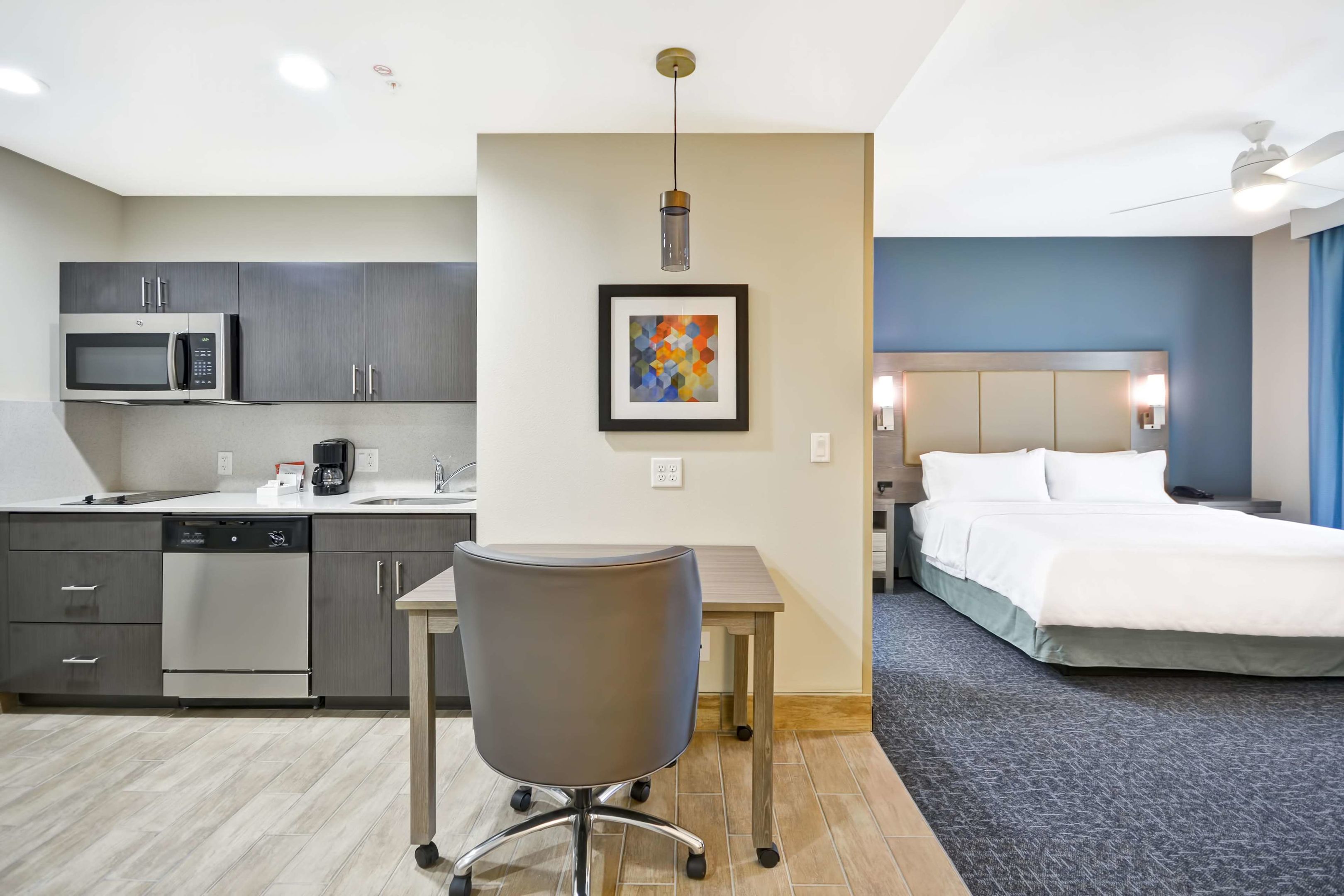 Homewood Suites by Hilton Orlando Theme Parks