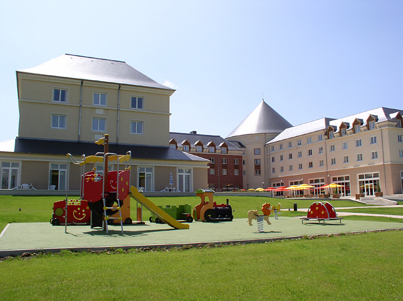 Vienna House Magic Circus at Disneyland Paris