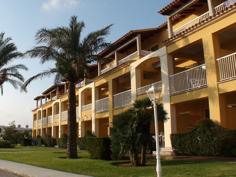 Aparthotel Club Del Sol Resort And Spa