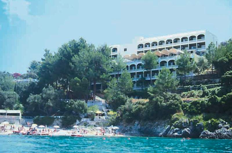 Akrotiri Beach Hotel