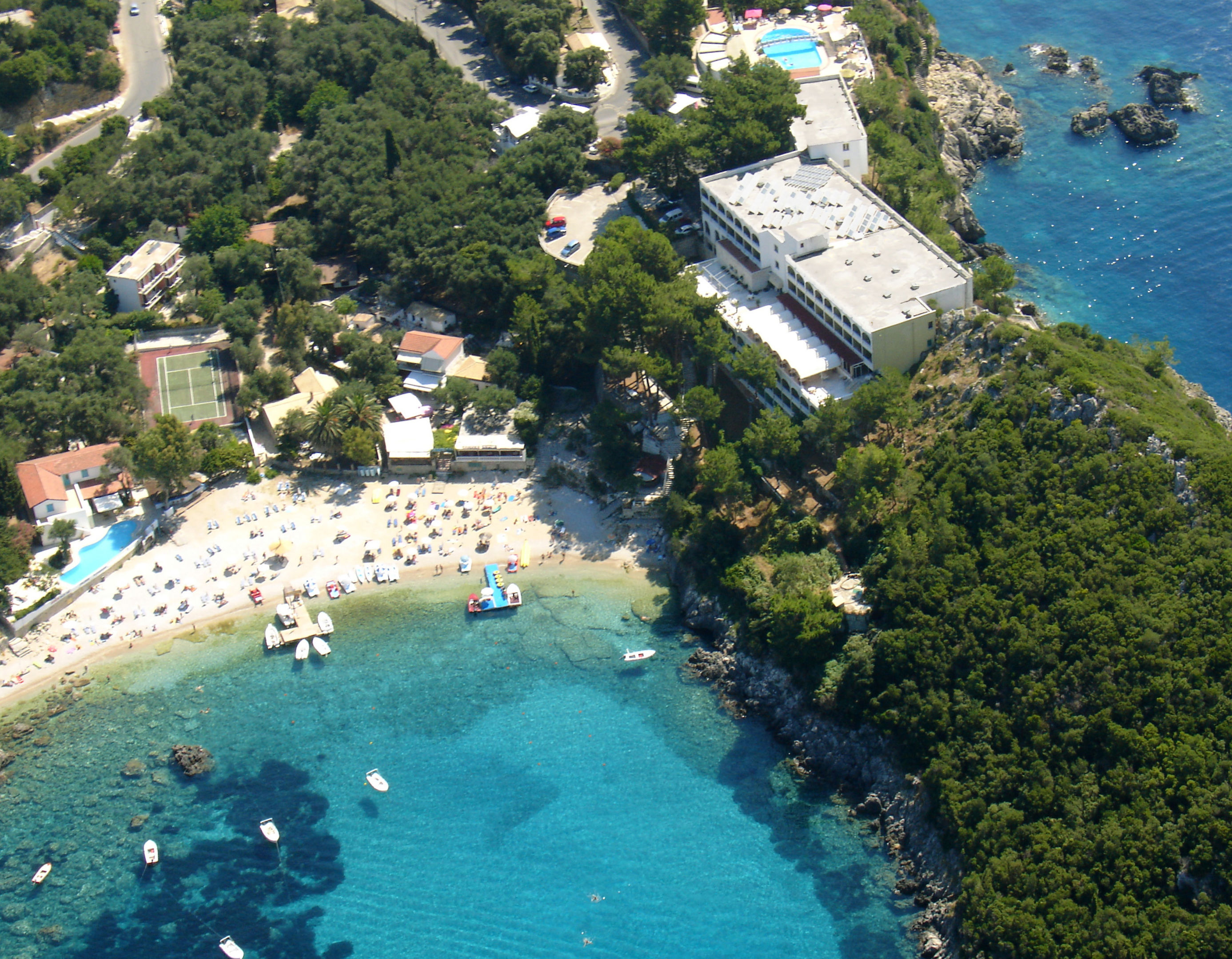 Akrotiri Beach Hotel