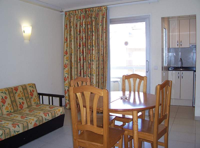 Alboran Apartamentos